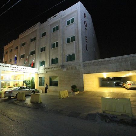 Al Thuraya Hotel Amman Exteriör bild